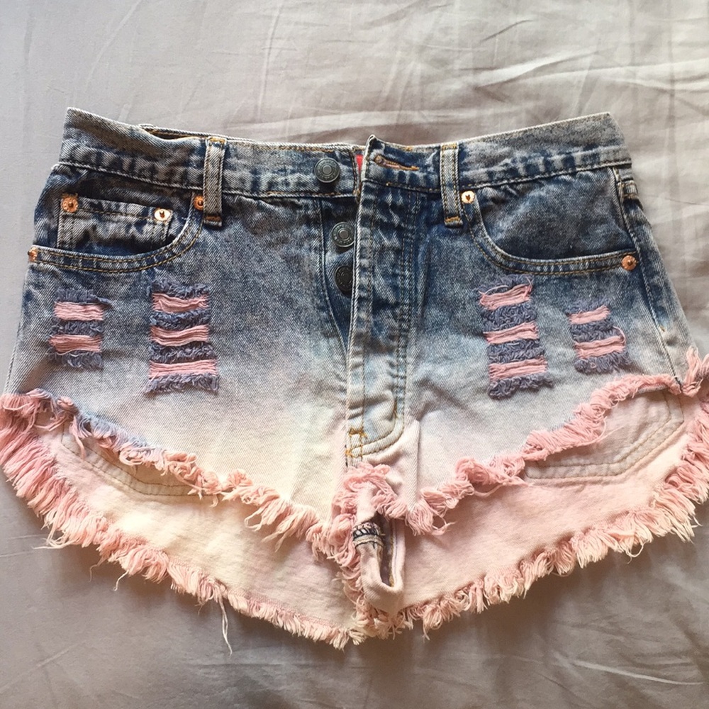 AKIRA tie-dye jean short